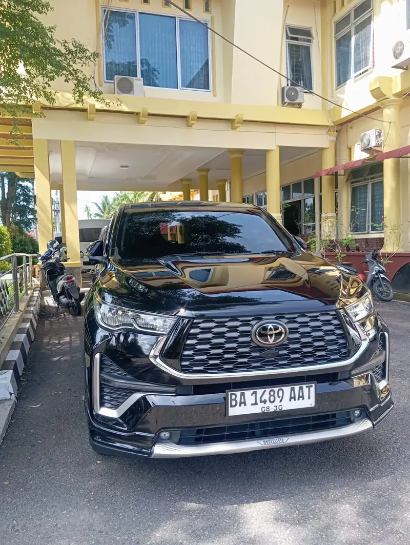 Toyota Innova Zenix untuk layanan antar-jemput bandara